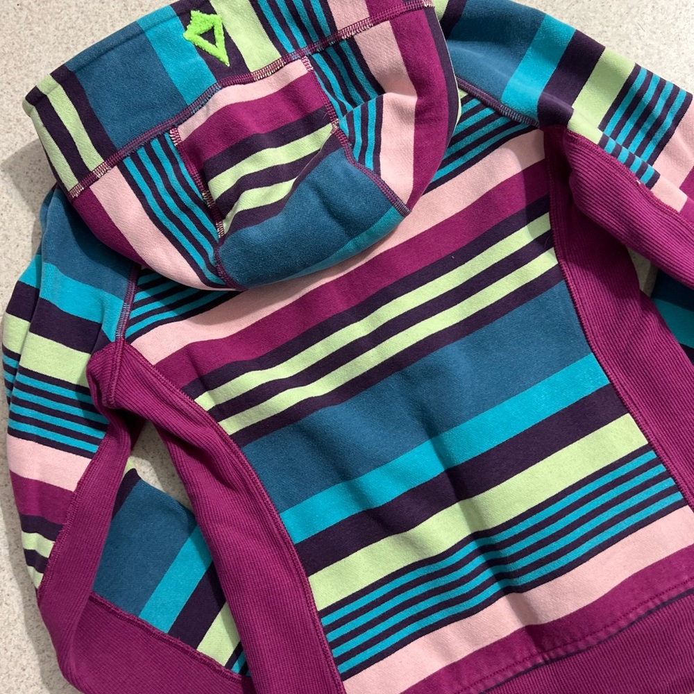 Lululemon IVIVVA